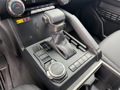 2025 Toyota TACOMA SR5 SR5