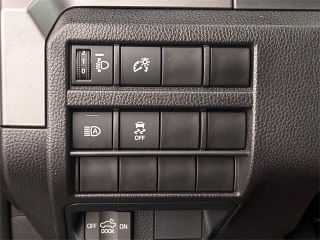 2025 Toyota TACOMA SR5 SR5