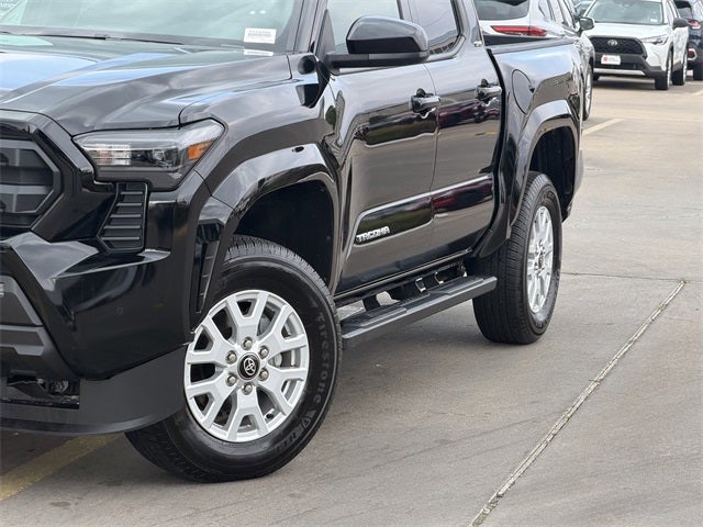2025 Toyota TACOMA SR5 SR5