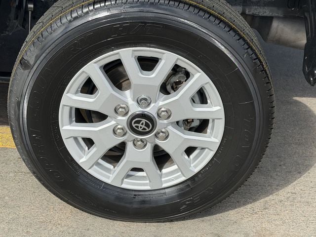 2024 Toyota TACOMA SR5 SR5