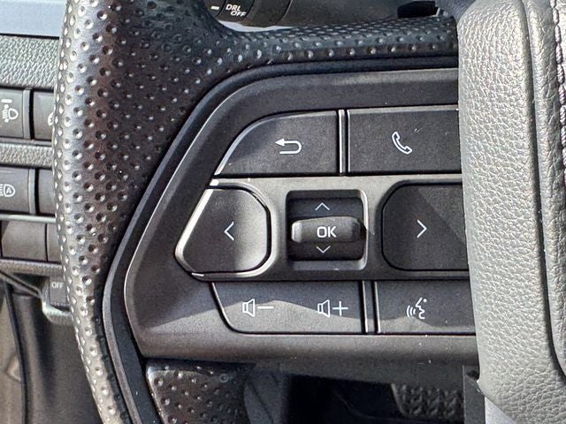 2025 Toyota TACOMA SR5 SR5