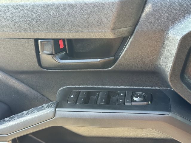 2025 Toyota TACOMA SR5 SR5