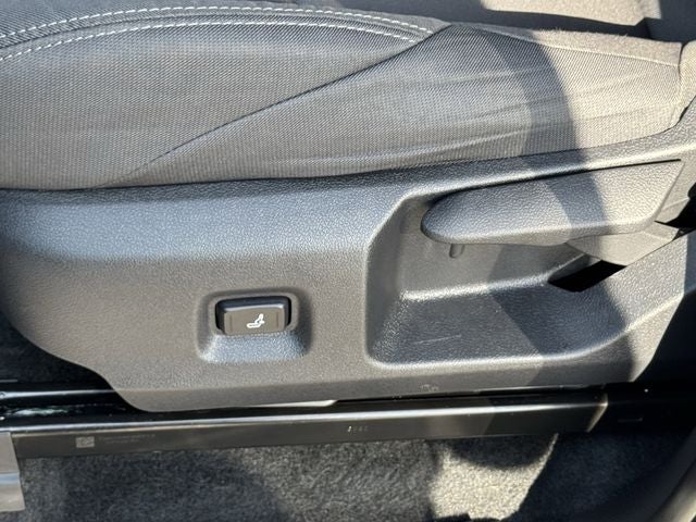 2025 Toyota TACOMA SR5 SR5