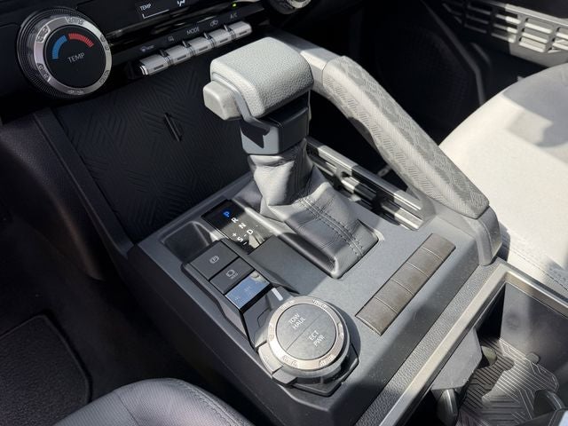 2025 Toyota TACOMA SR5 SR5