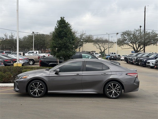 2018 Toyota CAMRY LE