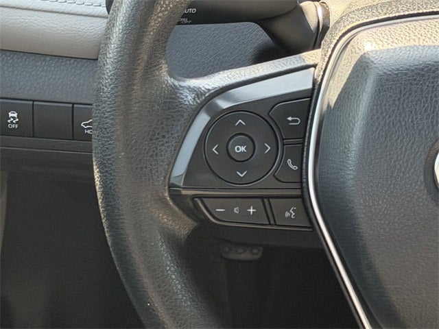 2019 Toyota CAMRY LE