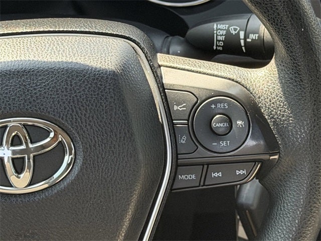 2019 Toyota CAMRY LE