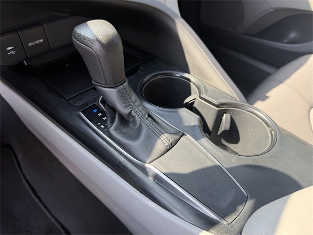 2019 Toyota CAMRY LE