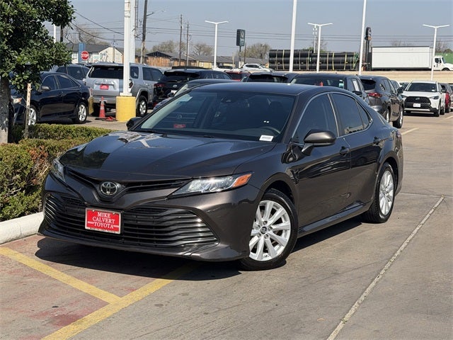 2019 Toyota CAMRY LE