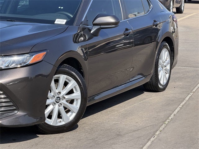 2019 Toyota CAMRY LE