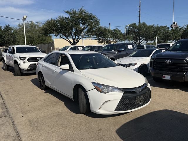2017 Toyota CAMRY LE