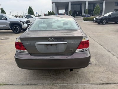 2005 Toyota Camry LE