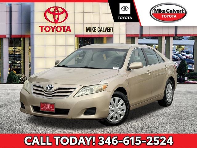 2011 Toyota CAMRY LE