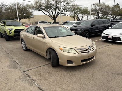 2011 Toyota CAMRY LE