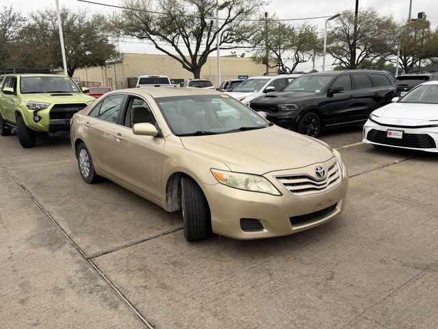 2011 Toyota CAMRY LE