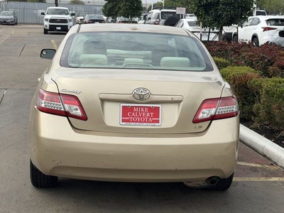 2011 Toyota CAMRY LE