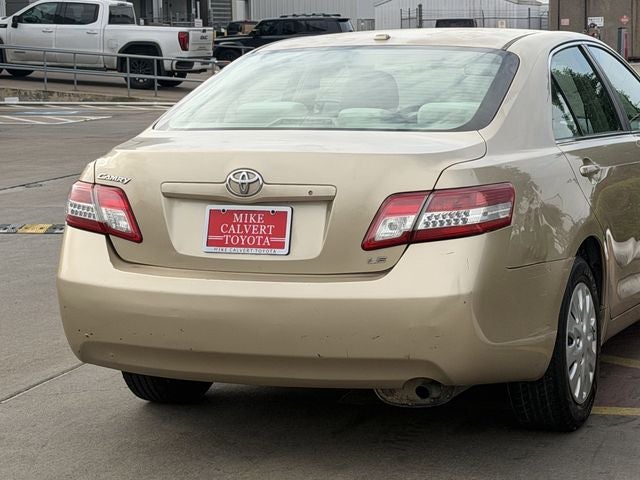 2011 Toyota CAMRY LE