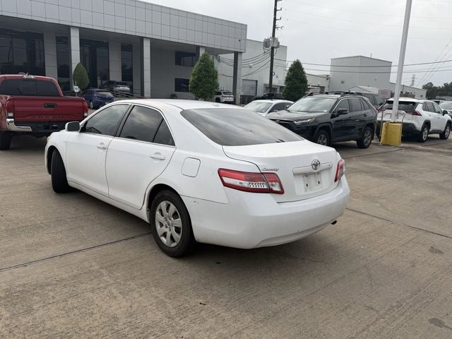 2011 Toyota CAMRY LE