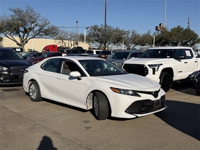 2020 Toyota CAMRY LE