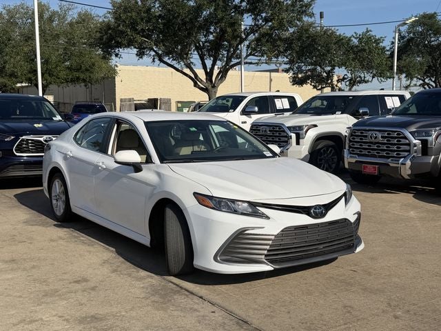 2024 Toyota CAMRY LE