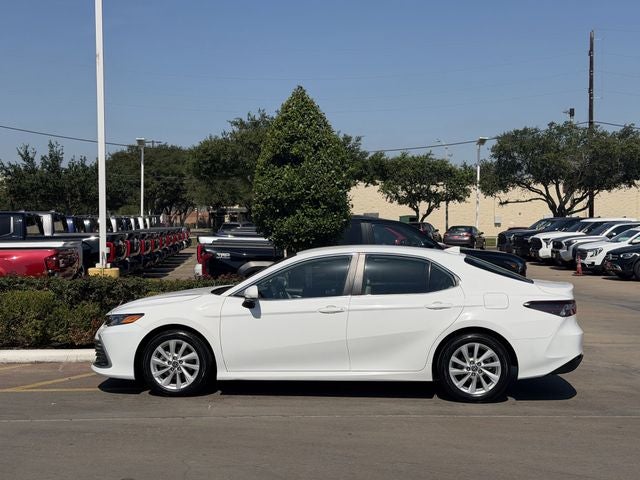 2024 Toyota CAMRY LE