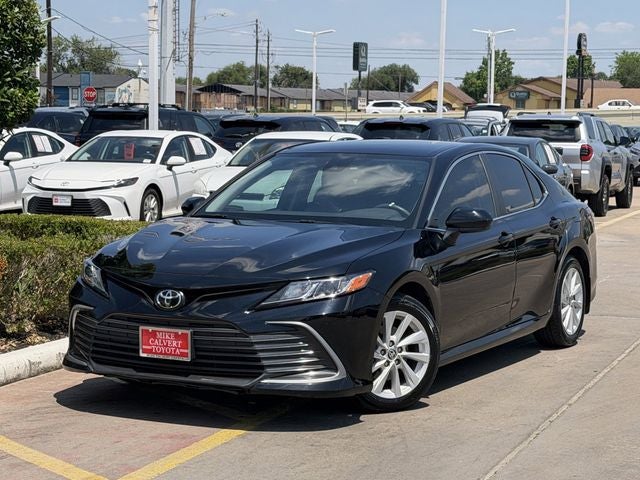 2022 Toyota CAMRY LE