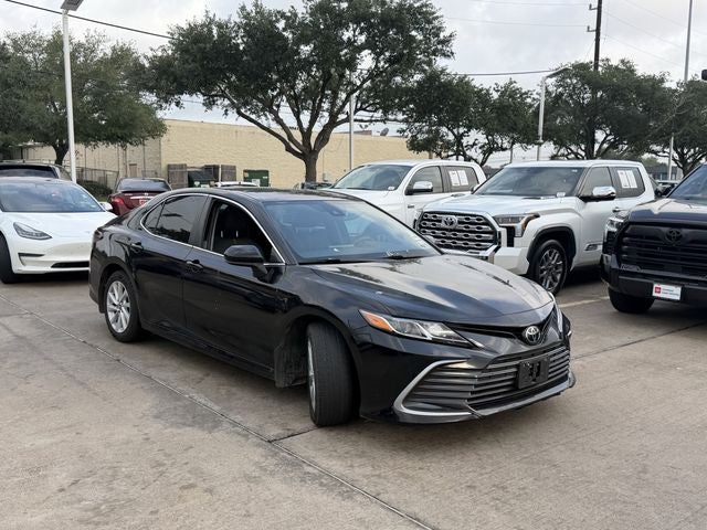 2022 Toyota CAMRY LE