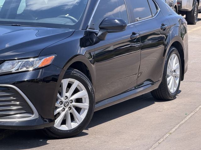 2022 Toyota CAMRY LE
