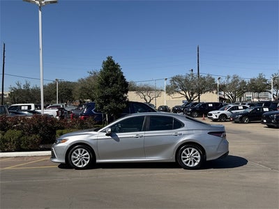 2024 Toyota CAMRY LE