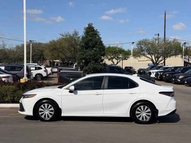 2023 Toyota CAMRY LE