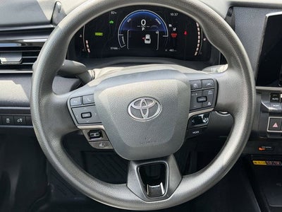 2025 Toyota CAMRY LE