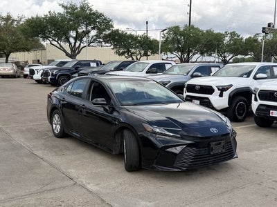 2025 Toyota CAMRY LE