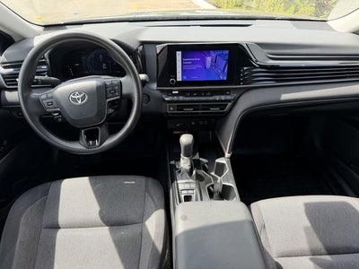 2025 Toyota CAMRY LE