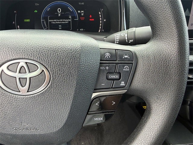 2025 Toyota CAMRY LE