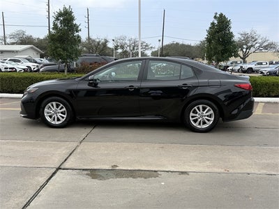 2025 Toyota CAMRY LE