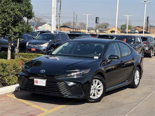2025 Toyota CAMRY LE