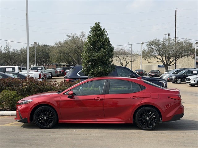 2025 Toyota CAMRY SE