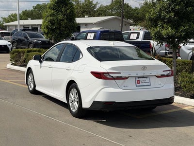2025 Toyota CAMRY LE