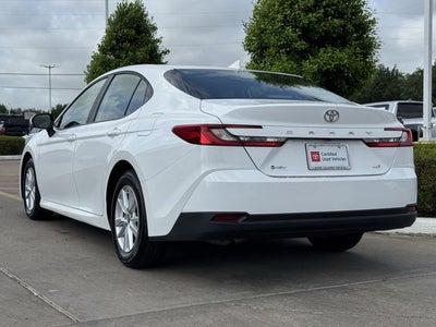 2025 Toyota CAMRY LE