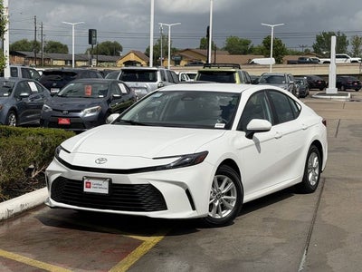 2025 Toyota CAMRY LE