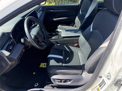 2025 Toyota CAMRY SE