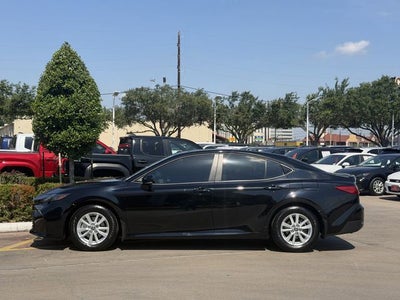 2025 Toyota CAMRY LE