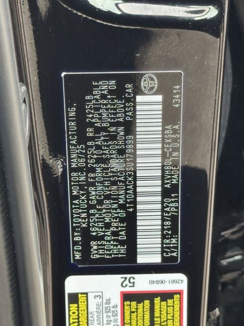 2025 Toyota CAMRY SE