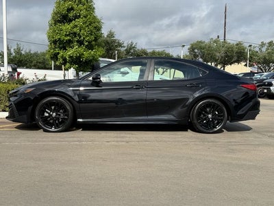 2025 Toyota CAMRY SE