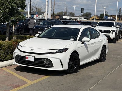 2025 Toyota CAMRY LE