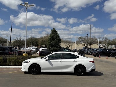 2025 Toyota CAMRY LE
