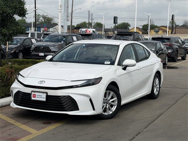 2025 Toyota CAMRY LE