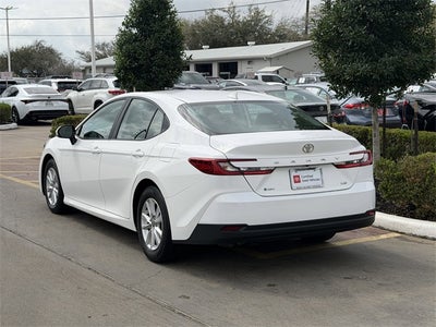 2025 Toyota CAMRY LE