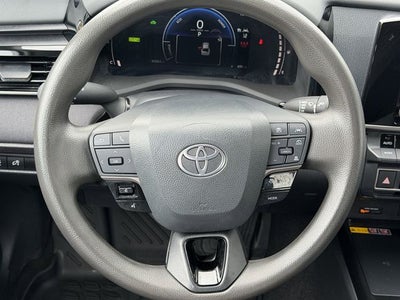 2025 Toyota CAMRY LE