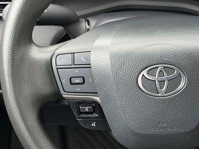 2025 Toyota CAMRY LE